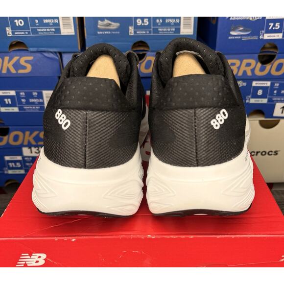 New Balance Fresh Foam X 880v15 Black White Men’s Size 9.5 D M880B15 (145)